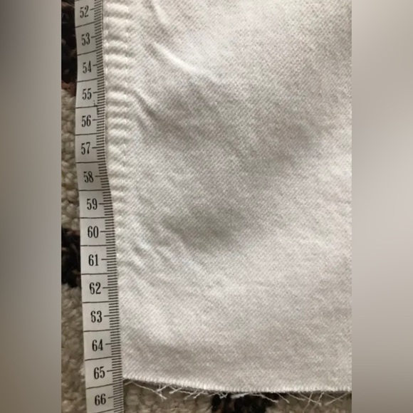 White jeans - Picture 4 of 5